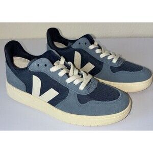 NWOB VEJA V-10 Sneakers, Low Top, Men US Size 7/EU 38 Pierre Blue Ripstop/Suede